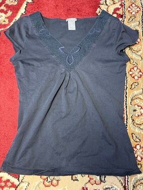 Ann Taylor Navy Short Sleeve Embellished V-Neck Tee